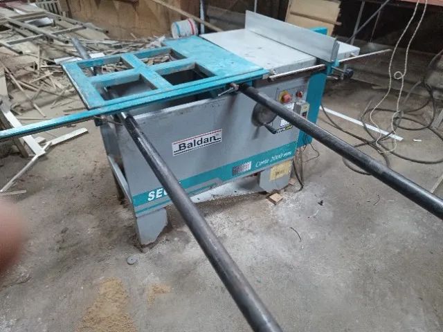 Esquadrejadeira Baldan SEC1