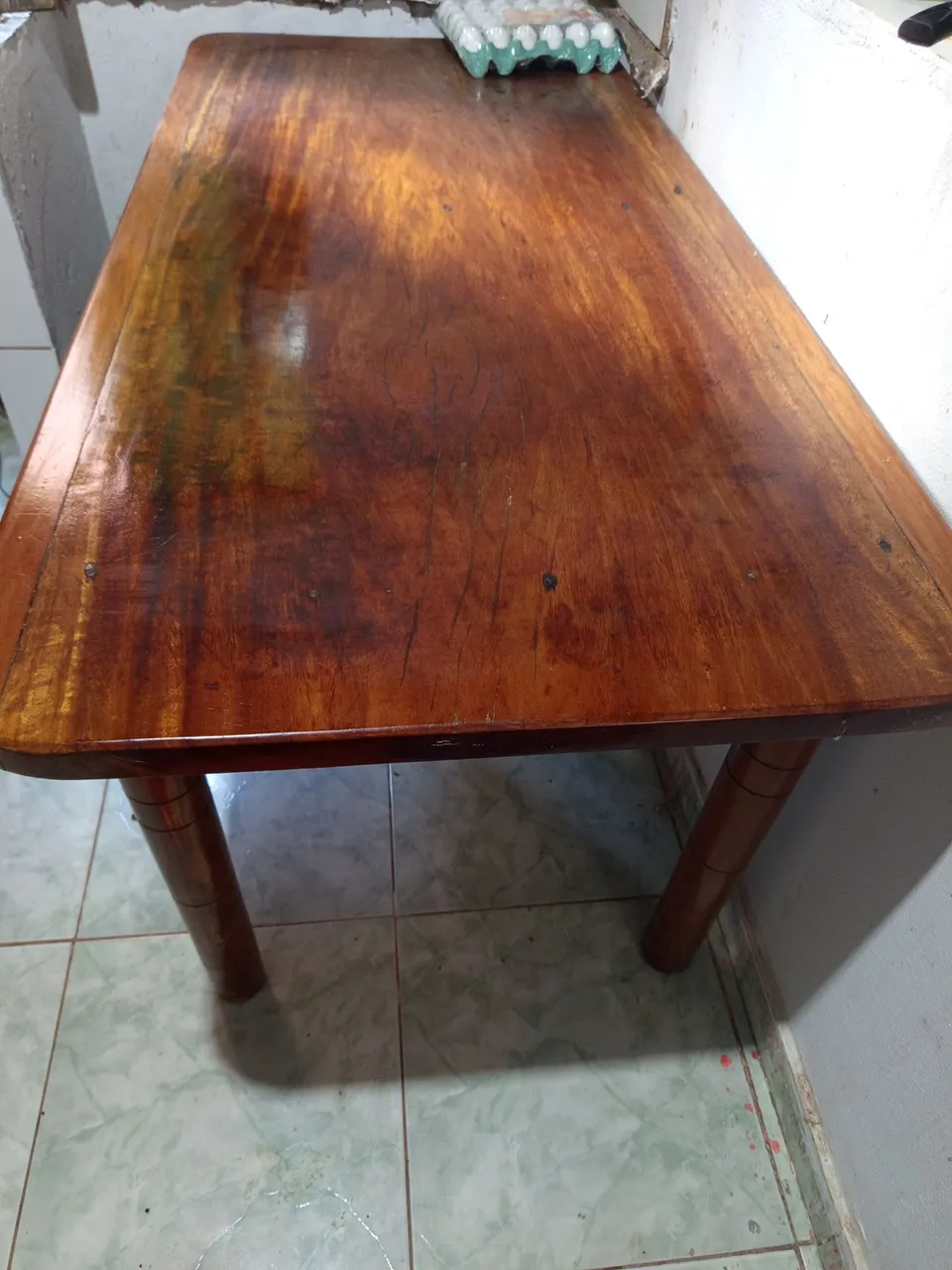 Mesa de madeira maciça angelim(somente a mesa sem cadeira)