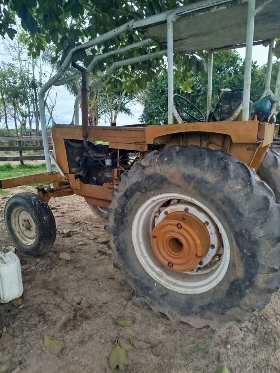 Trator CBT - Ideal para suas atividades agrícolas! - Foto 3