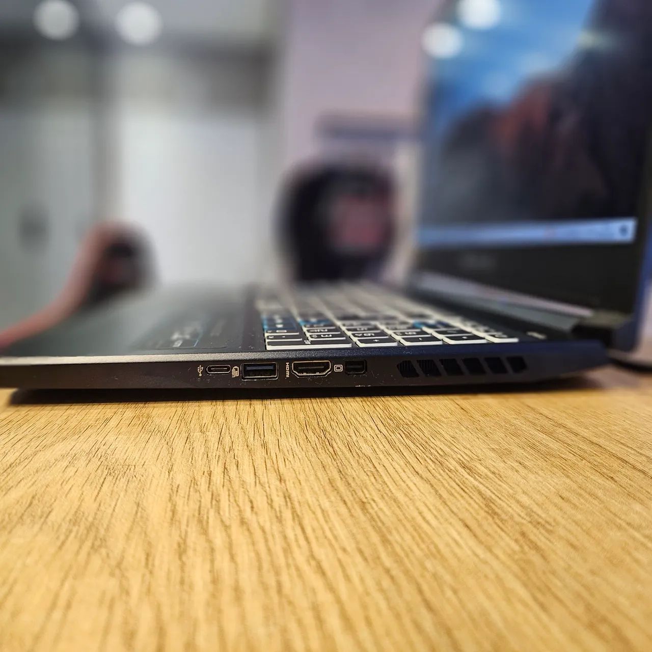Notebook Gamer Acer Predator Helios 300 PH315-53 16GB RAM / 512GB SSD / RTX 2070 - Foto 4