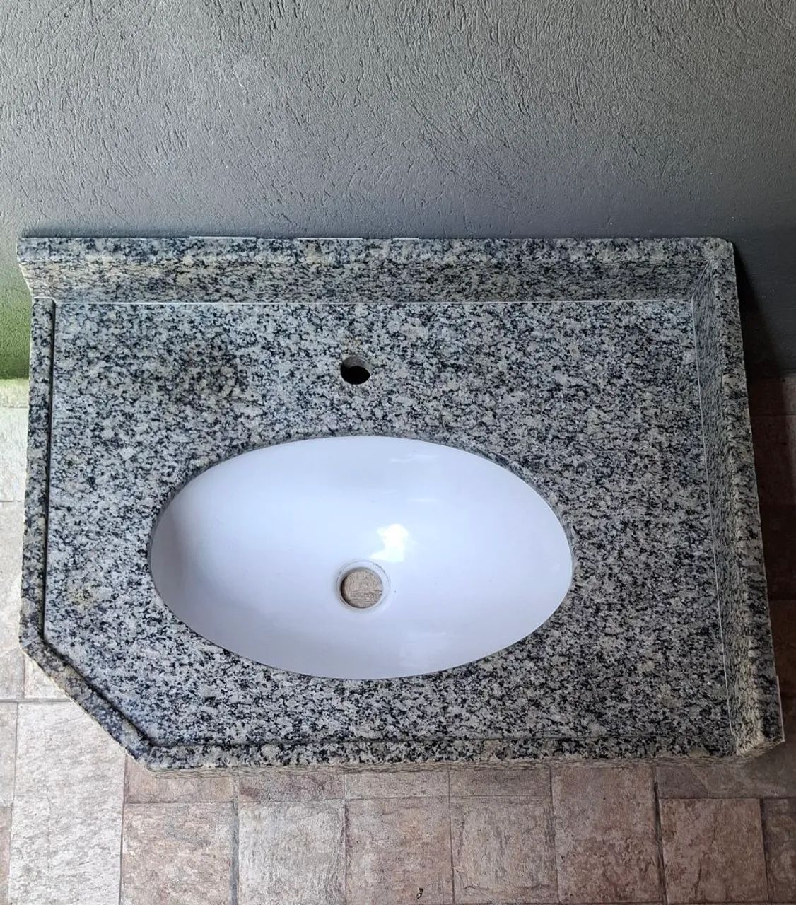 Pia de Banheiro em Granito Cinza.  - Foto 2