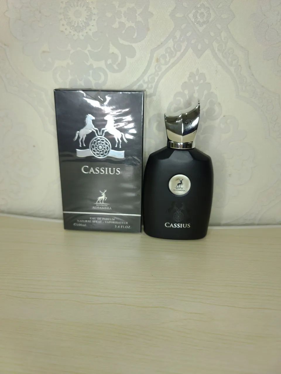Perfume Cassius de Maison Alhambra 