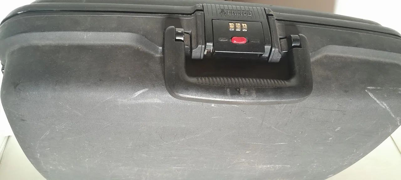 Mala com segredo totalmente vedada