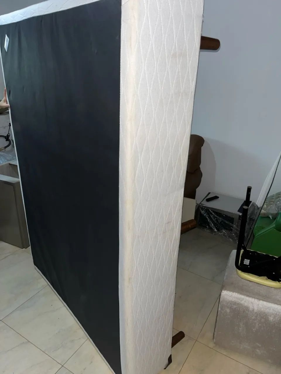 Base para cama com design elegante64317204169475120