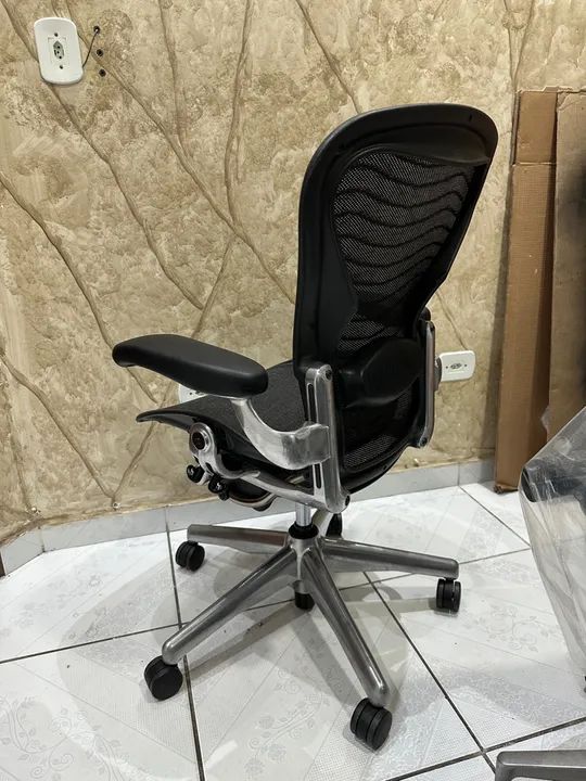 Cadeira  Herman Miller Aeron B semi completa  - Foto 2