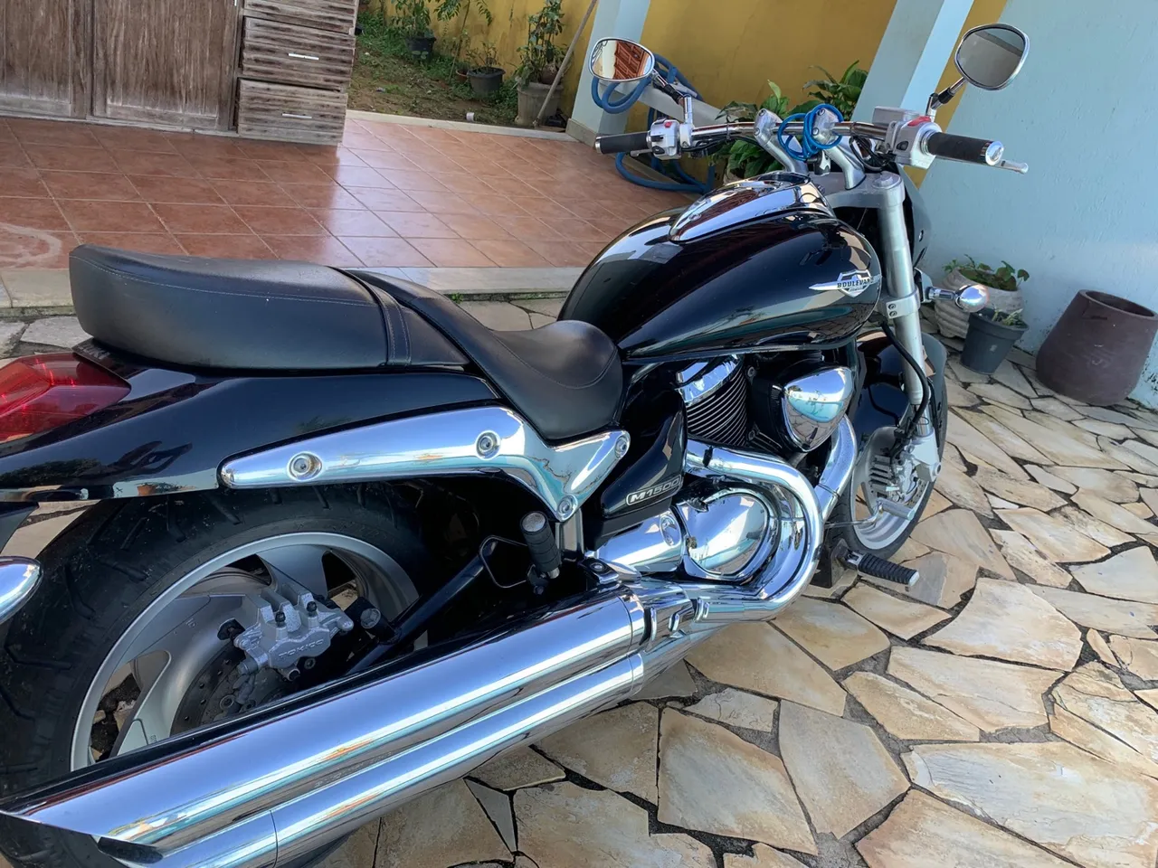 Moto único dono em estado de zero