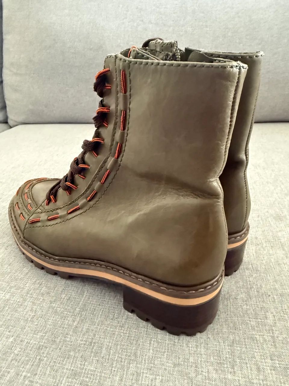 Bota Couro Biker Schutz 36 - Foto 2