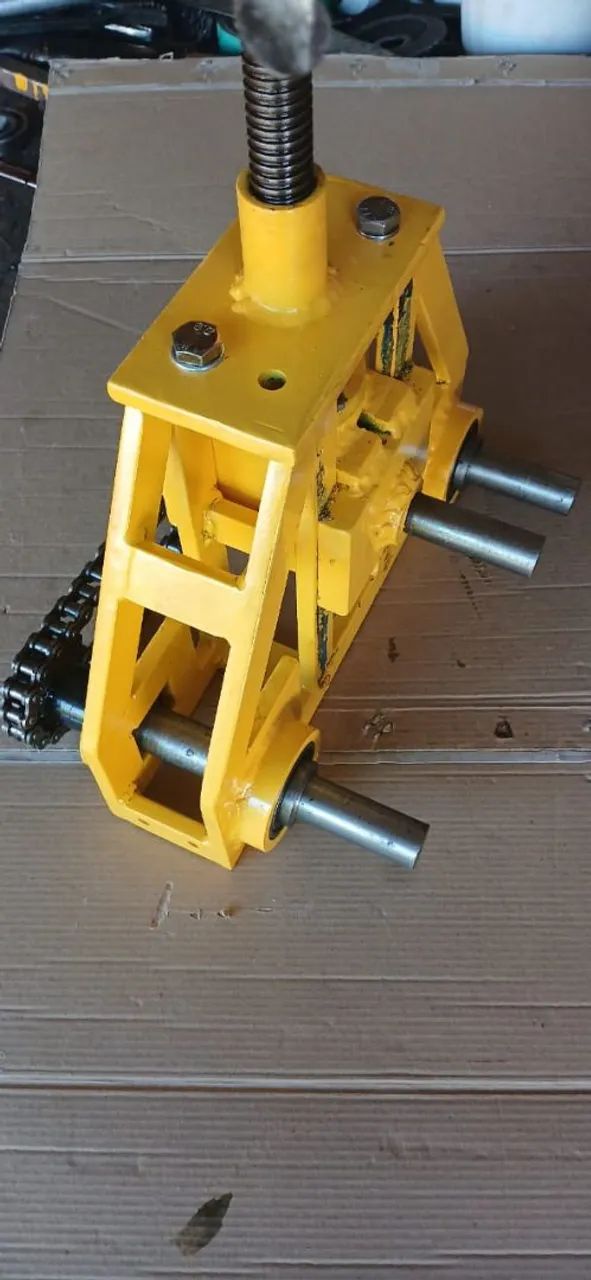 VENDO CALANDRA MANUAL PARA TUBOS E METALON  - Foto 5