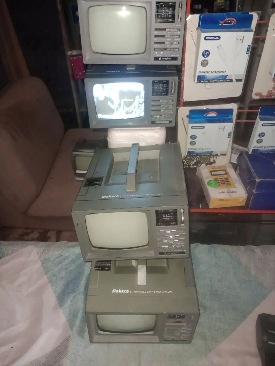 Mini TVs Portáteis - Colecionador ou Uso Geral - Foto 4