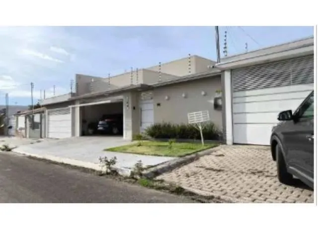 CASA RESIDENCIAL em ÁGUA BOA - MT, Centro