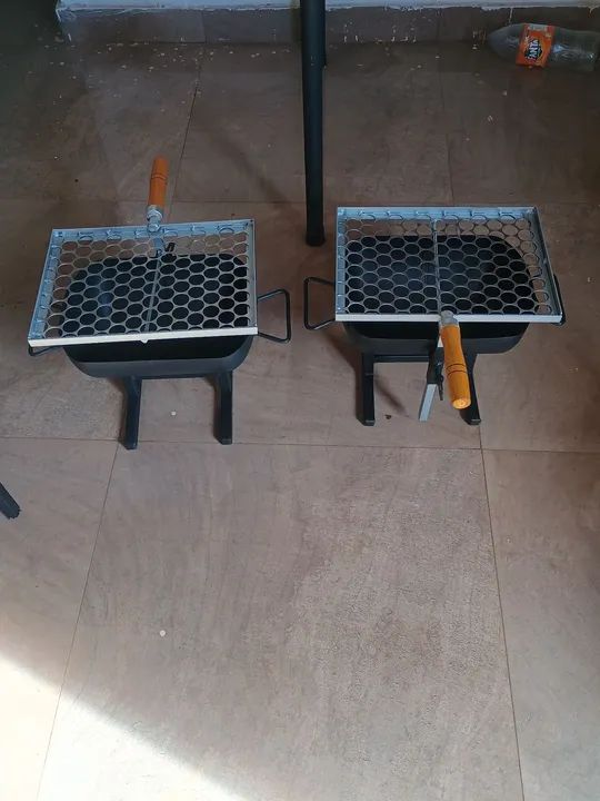 Churrasqueira reforçada portátil valor 80 reais. - Foto 2