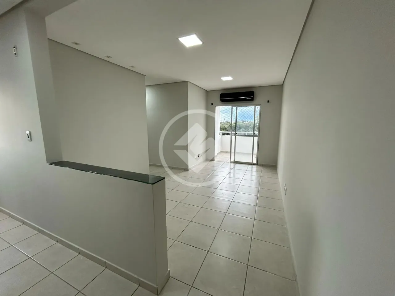 Apartamento sol da manhã com 70 m2, 3 quartos sendo 1 suite, ampla sala para 2 ambientes, 