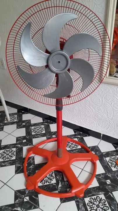 Ventilador de pé loren sid 