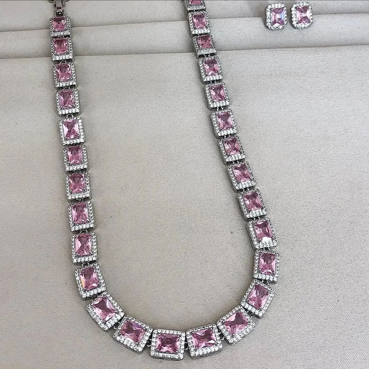 CONJUNTO DE  RIVIERA 
