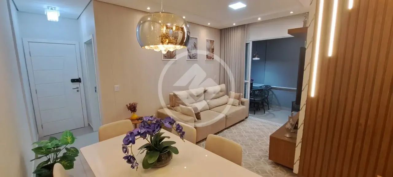 LINDÍSSIMO APARTAMENTO, EDIFÍCIO PORTO REAL, 3 quartos, sendo 2 suítes, com planejados e c