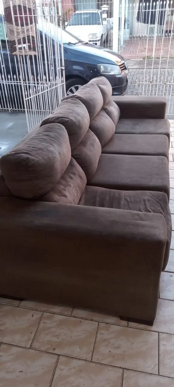 Sofá grande e confortável
