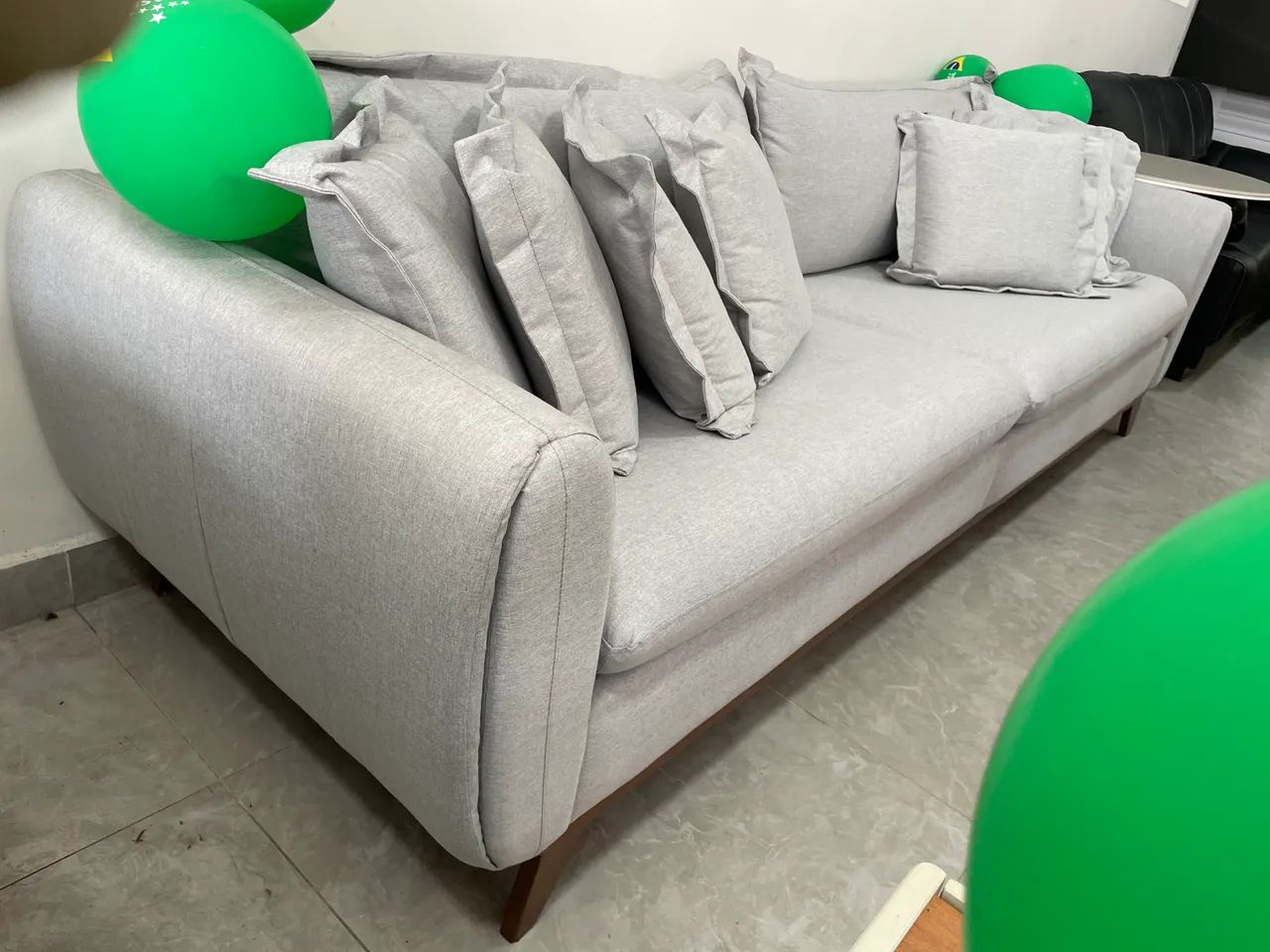 Sofá Living Alto Padrão Novo(ÚLTIMA PEÇA) - Foto 2