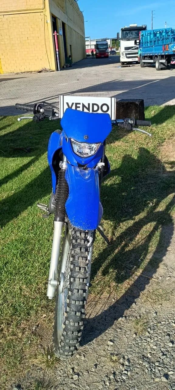 YAMAHA TT-R 230 - Foto 4