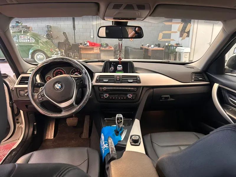 BMW 320I A 2.0 Turbo/activeflex 16V 184cv 4P 2015