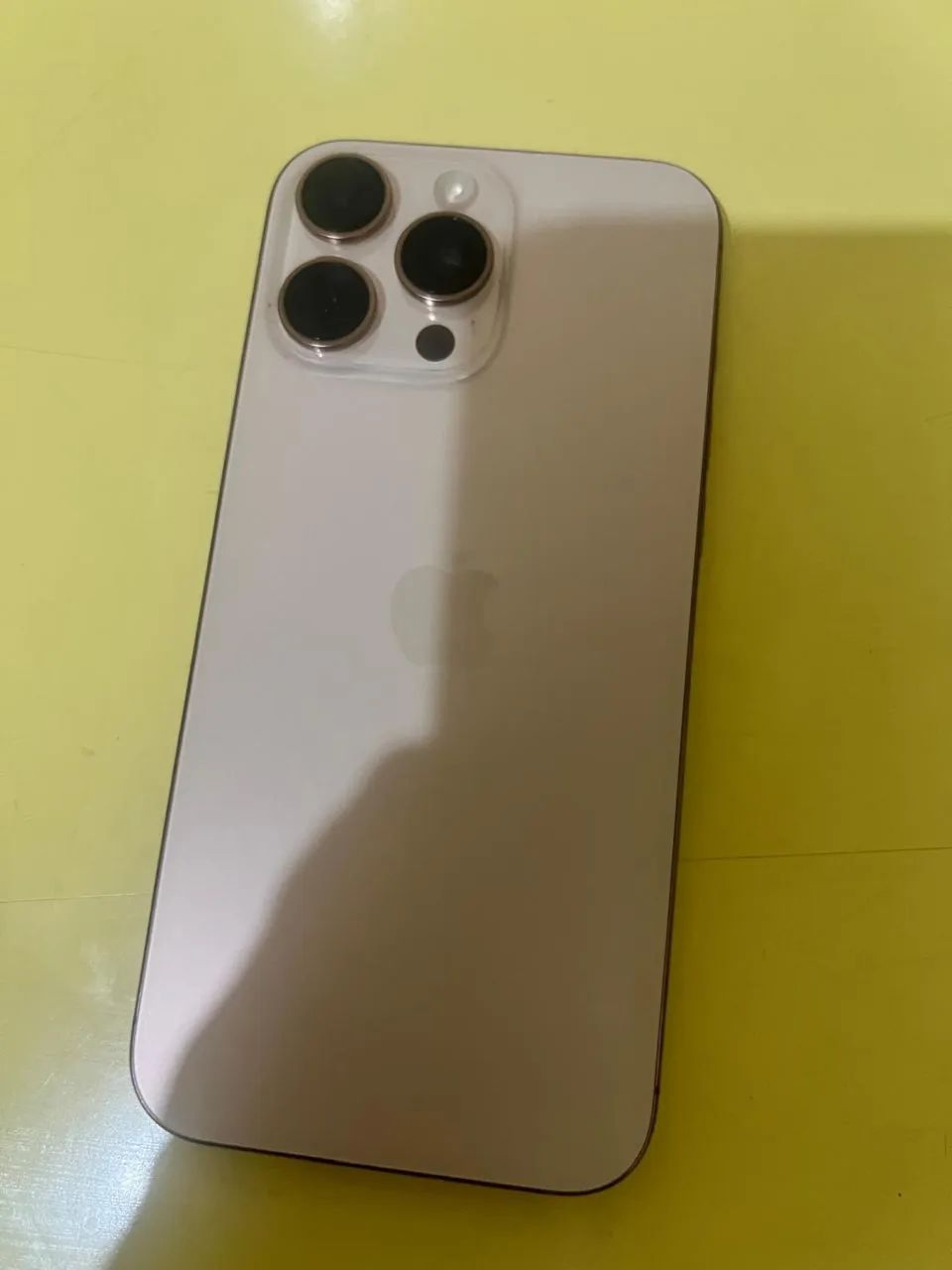 iPhone 16 pro Max  .AirPod 