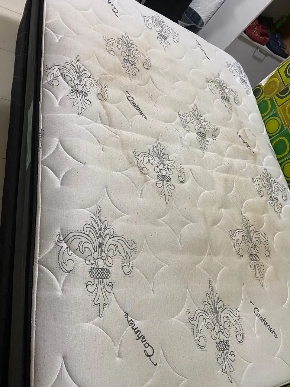 Cama box acompanha colchão separado e pés  - Foto 5