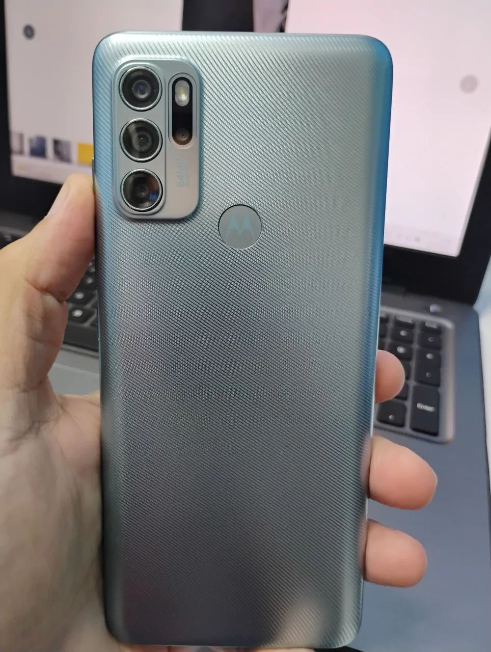 Motorola 60s estado de zero! Já vai com capa e película nova. - Foto 2