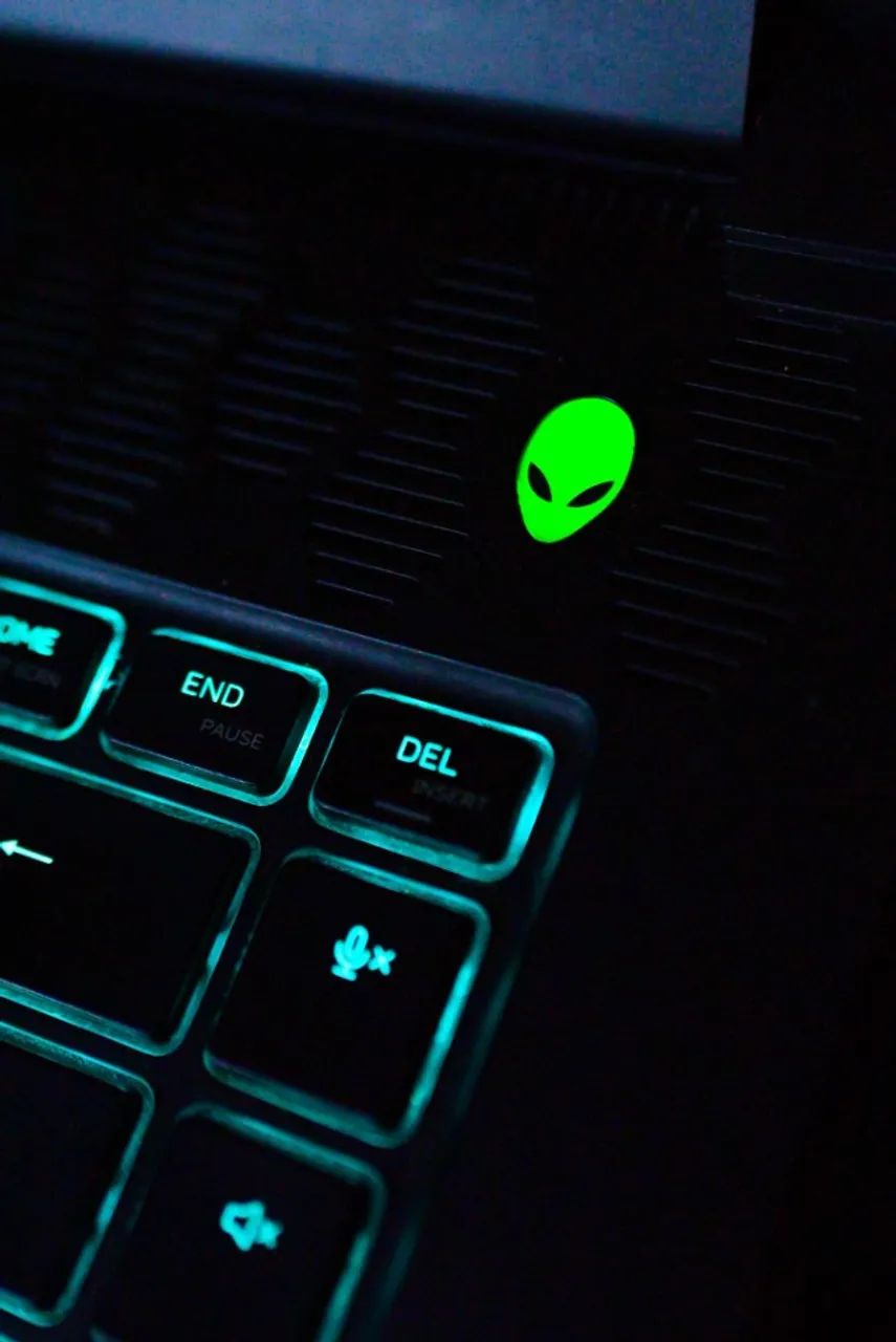 Alienware M15 R6 troco em Macbook - Foto 5