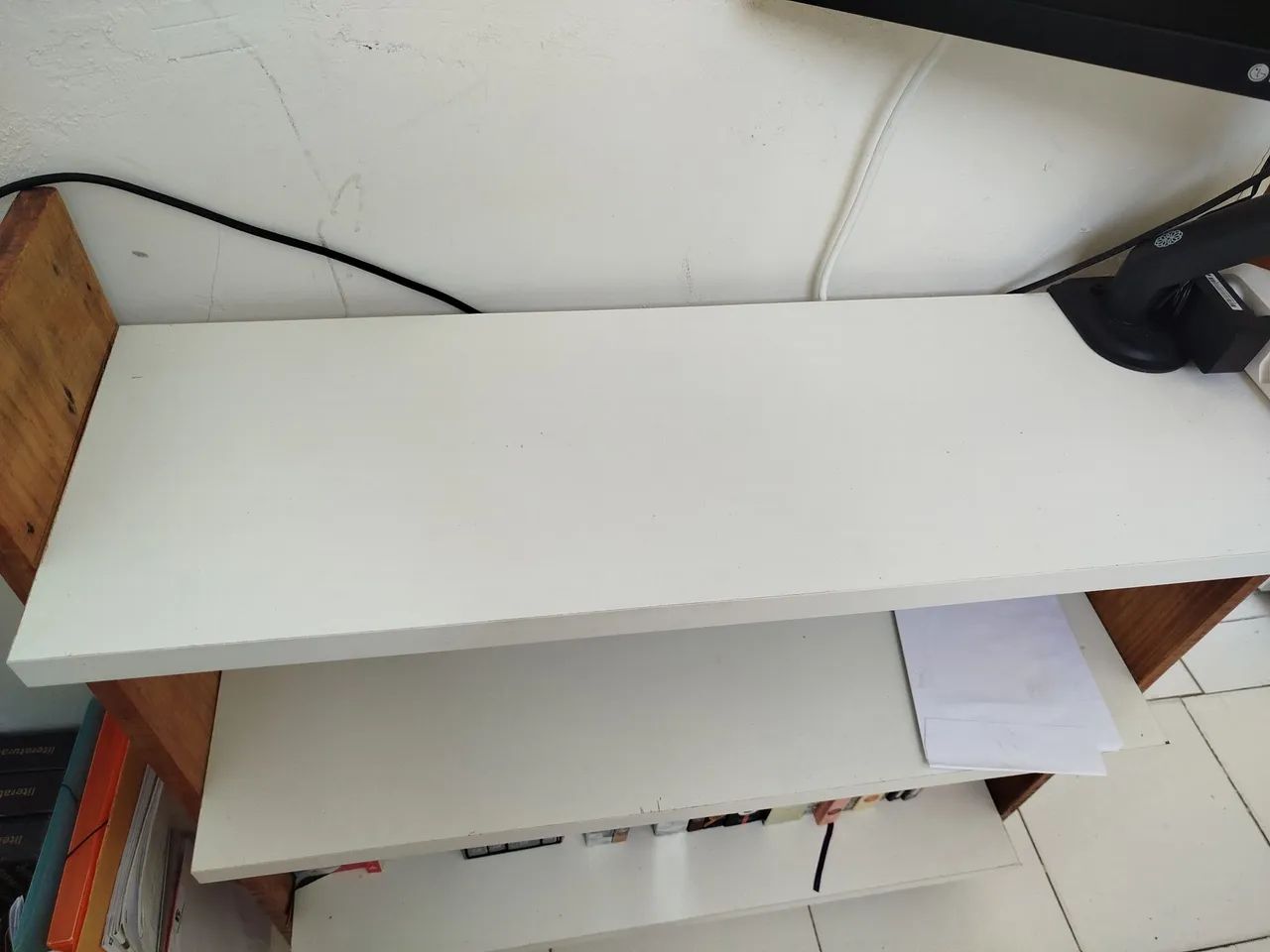 Estante para livros MDF e madeira - Foto 2
