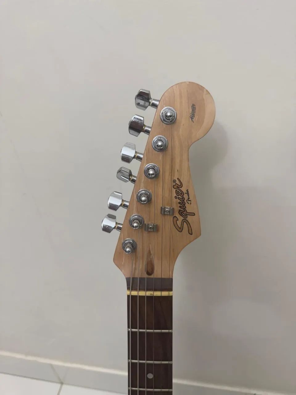 Guitarra Squier by Fender Stratocaster Preta