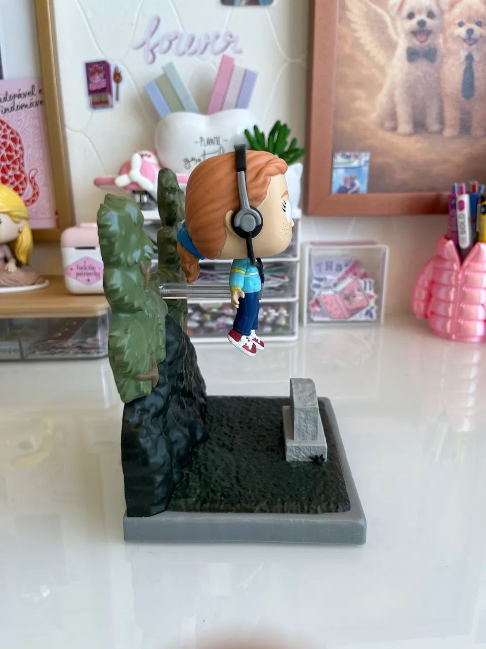 Funko POP! Max at Cemetery (1544) - Foto 4