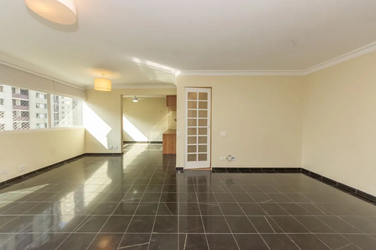 Apartamento para venda em Itaim Bibi com 2 quartos, sendo 1 suíte, 118m² - Foto 2