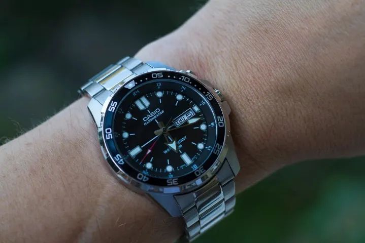 Relógio Casio MTD-1079D-1AV Super Illuminator - Foto 2