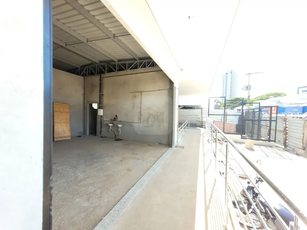 Loja comercial para locação no bairro Rezende Junqueira - Foto 2