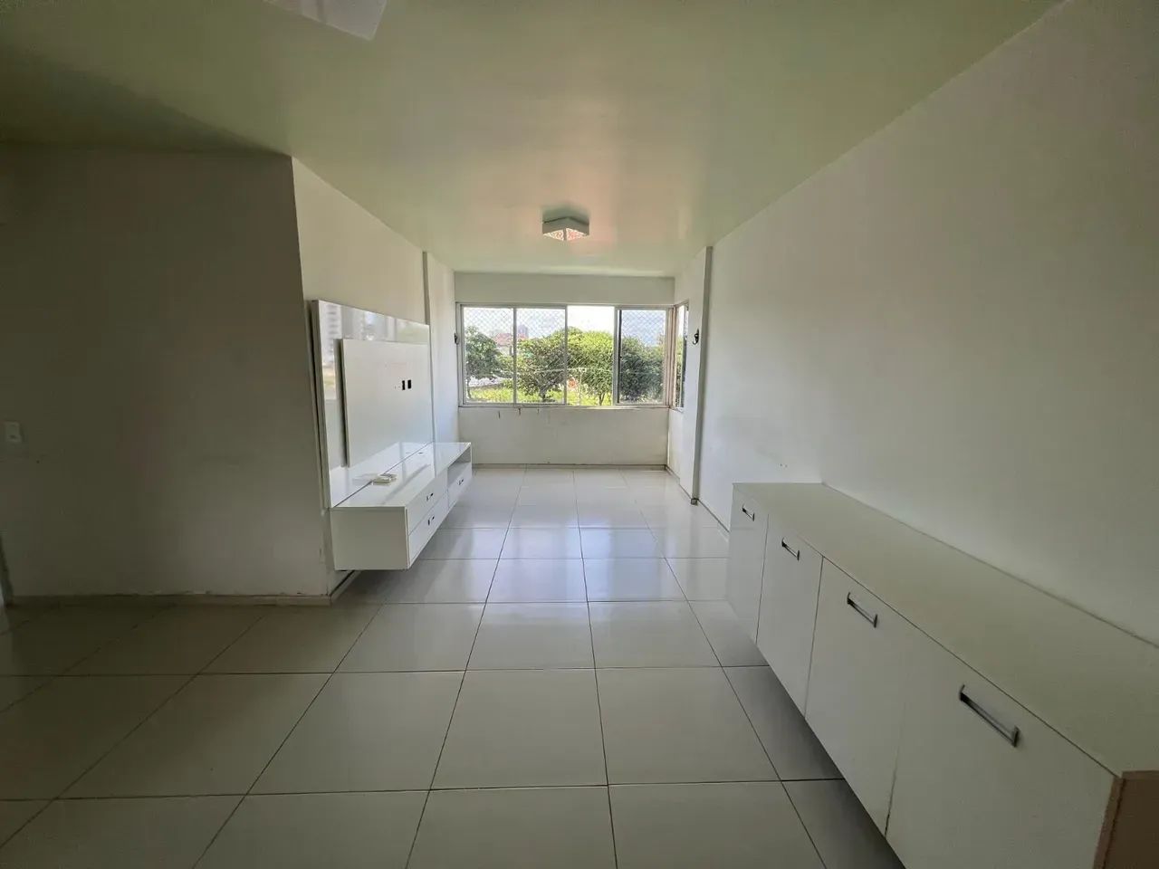 Vendo apt na Mangabeiras oreido com elevador