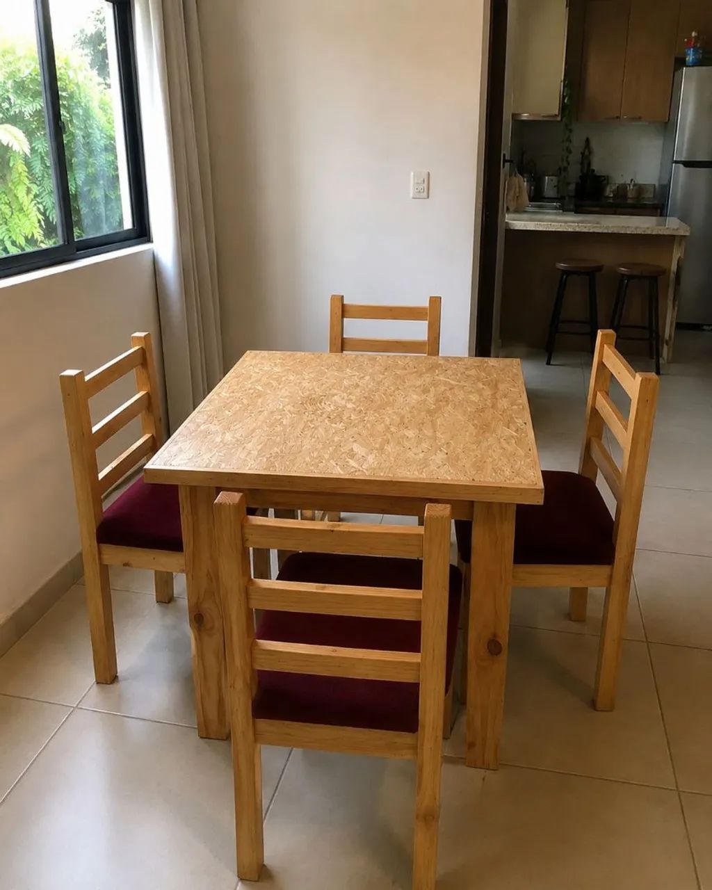 Mesa de jantar 4 cadeiras  - Foto 2