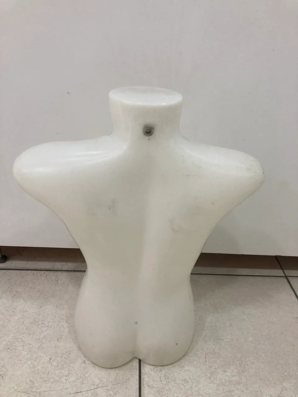 Manequim Busto Plástico Usado - Foto 2