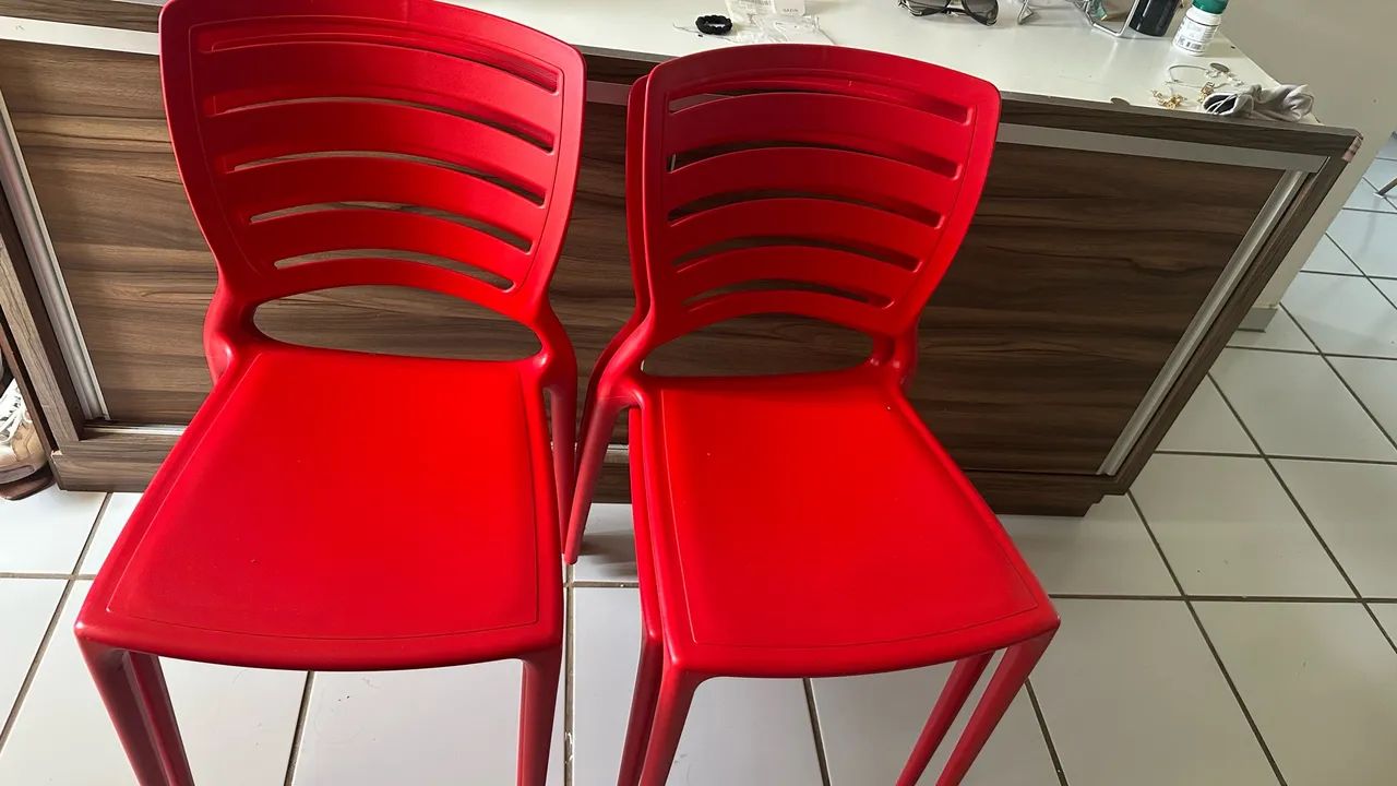 Cadeira de plástico - Foto 3