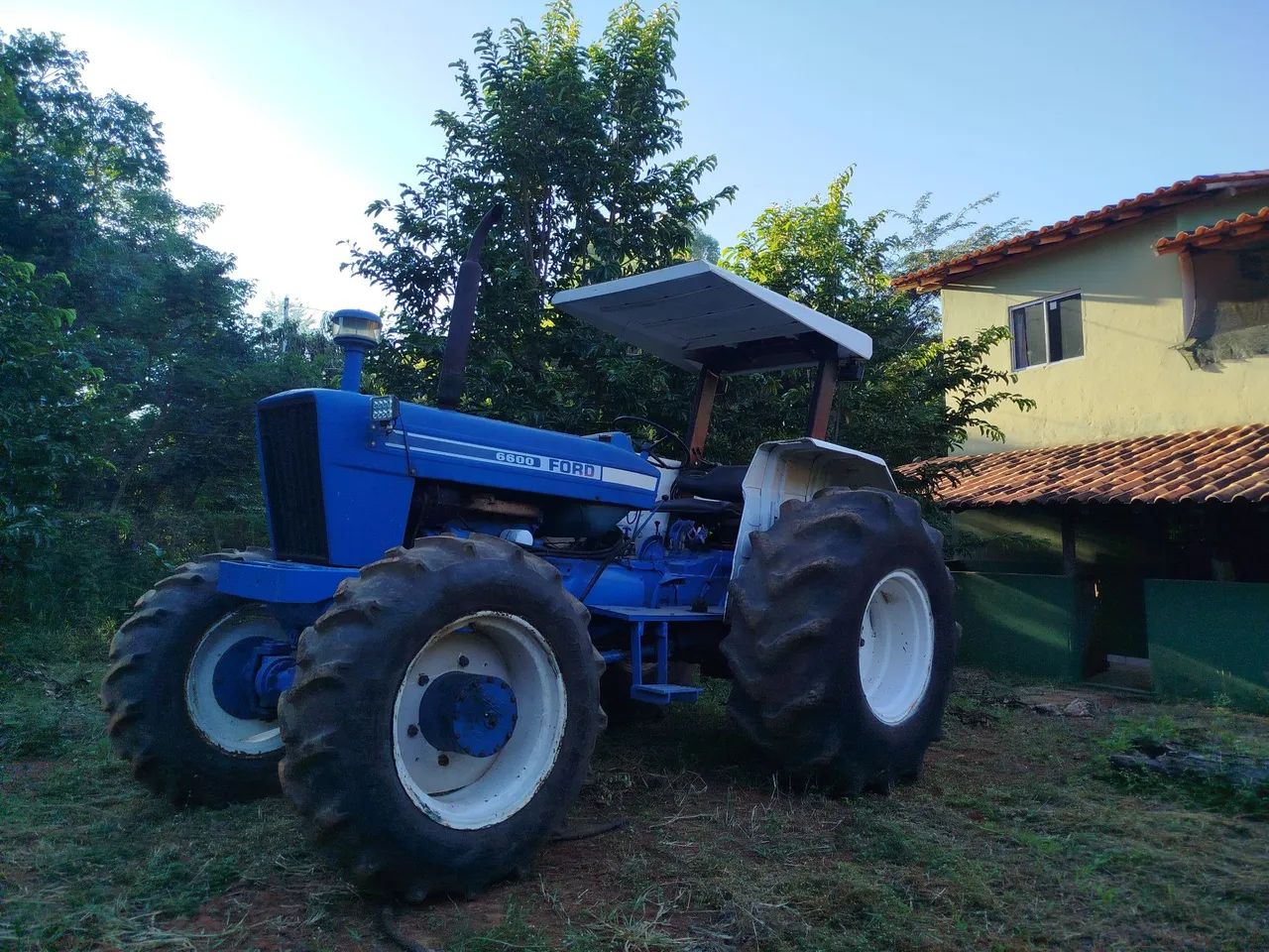 Vendo trator Ford 6600 4x4 - Foto 3