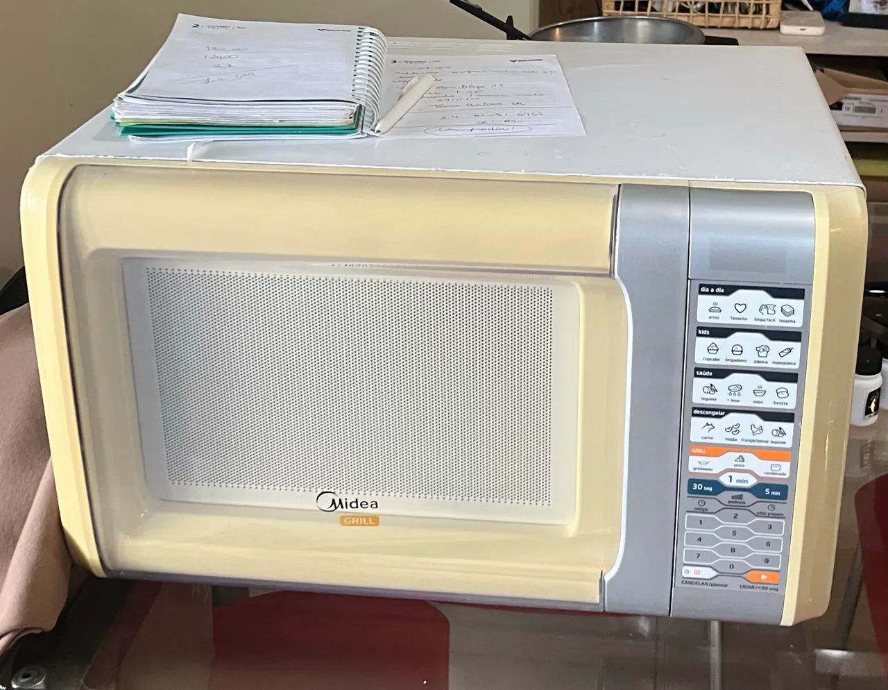 Microondas Midea 30 L