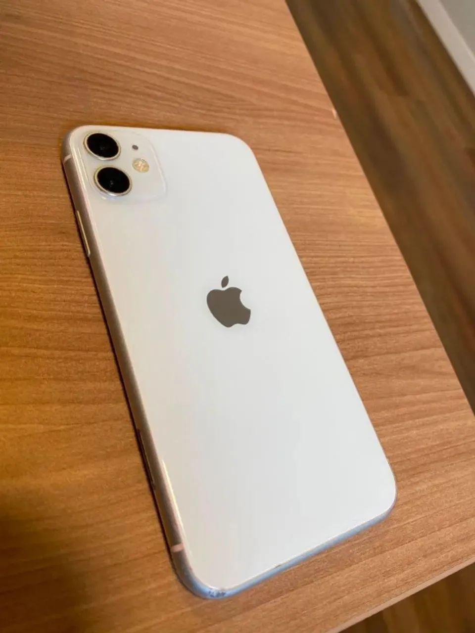 ? iPhone 11 64 GB - R$ 1.499 Seminovo sem nem um defeito  - Foto 2