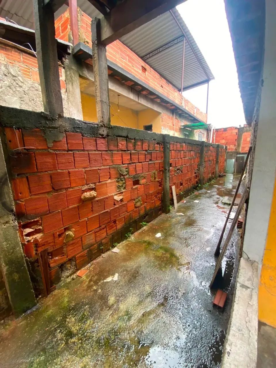 CASA COM 2 QUARTOS EM KENNEDY - ACEITO ENTRADA - Foto 3