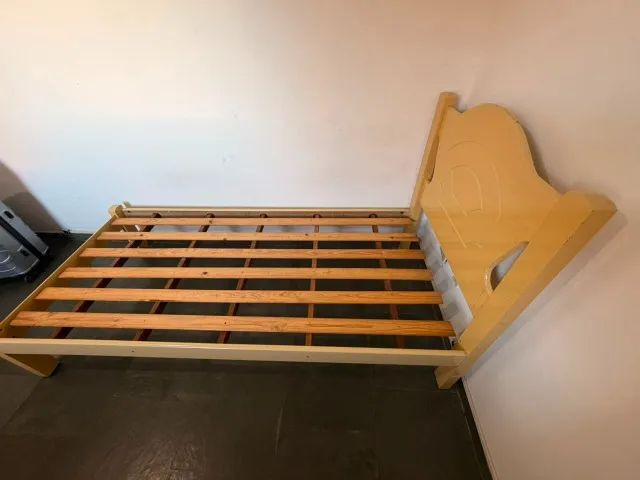Cama de Solteiro de Madeira + Colchão - Foto 2