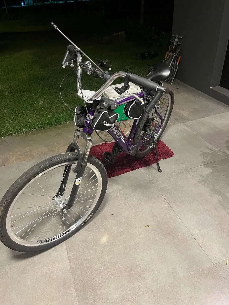 Bicicleta aro 26 raio roxa zerada  - Foto 3