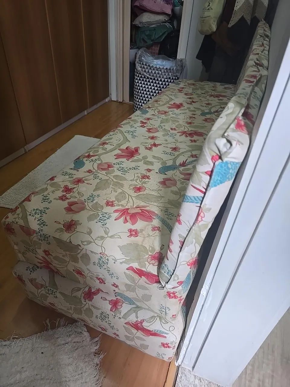Sofá-Cama Casal 3 Lugares - Confortável e Bem Conservado - Foto 5