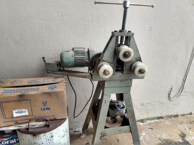 Calandra elétrica para perfil e tubos