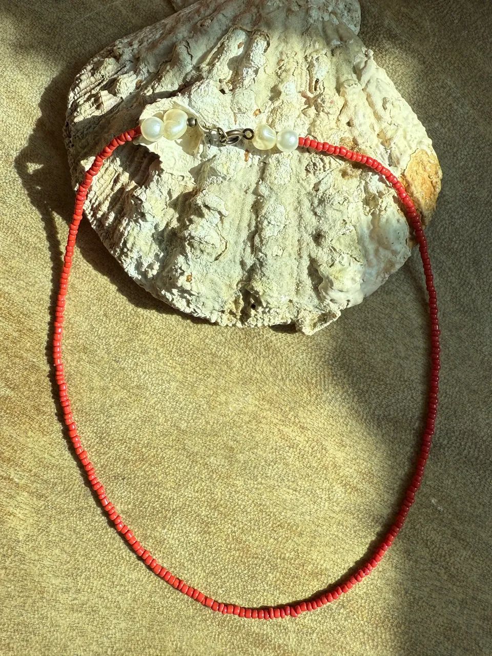 Colar Choker De Miçangas Vermelhas Com  contas de Pérolas| Júlia Rosa - Foto 4