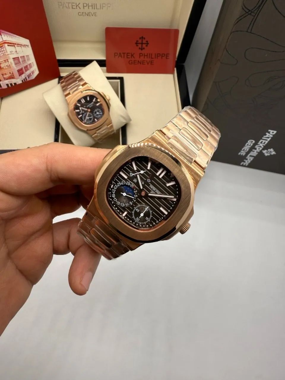 Relógio Patek Philippe Nautilus 40mm Automático
