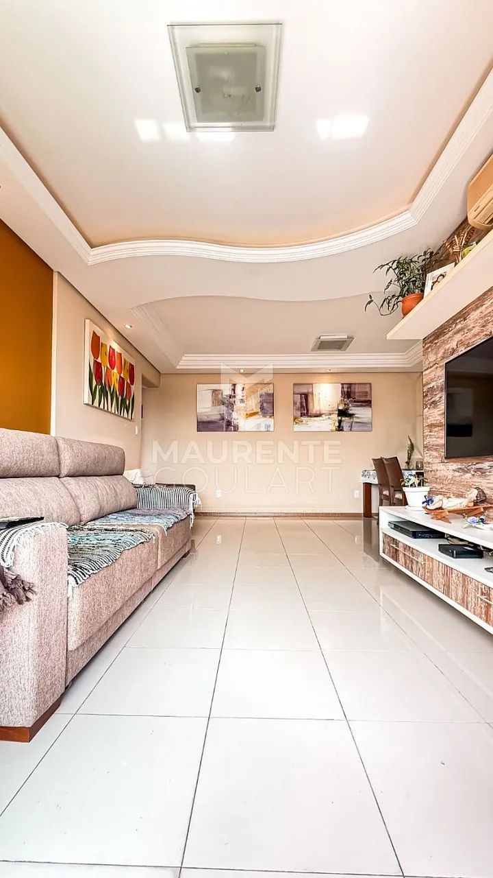 Apartamento com 3 dormitórios em Coqueiros