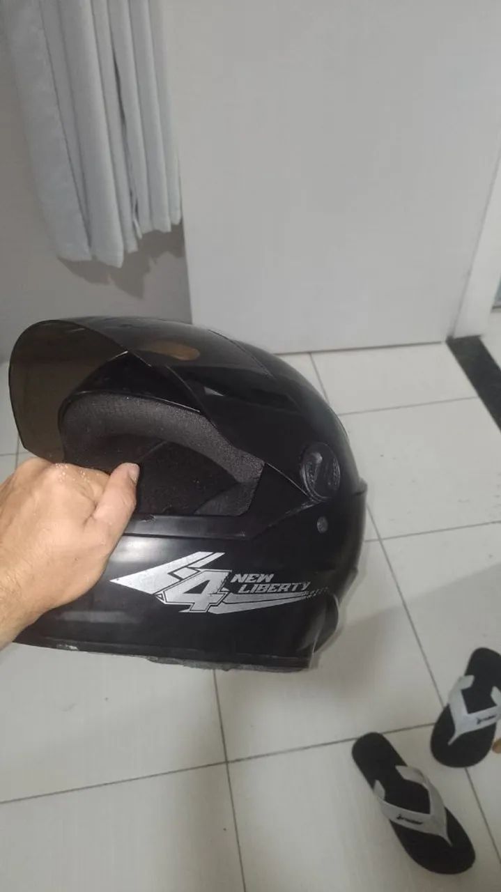 Vendo capacete Pro Tork e escapamento da cb300r - Foto 2