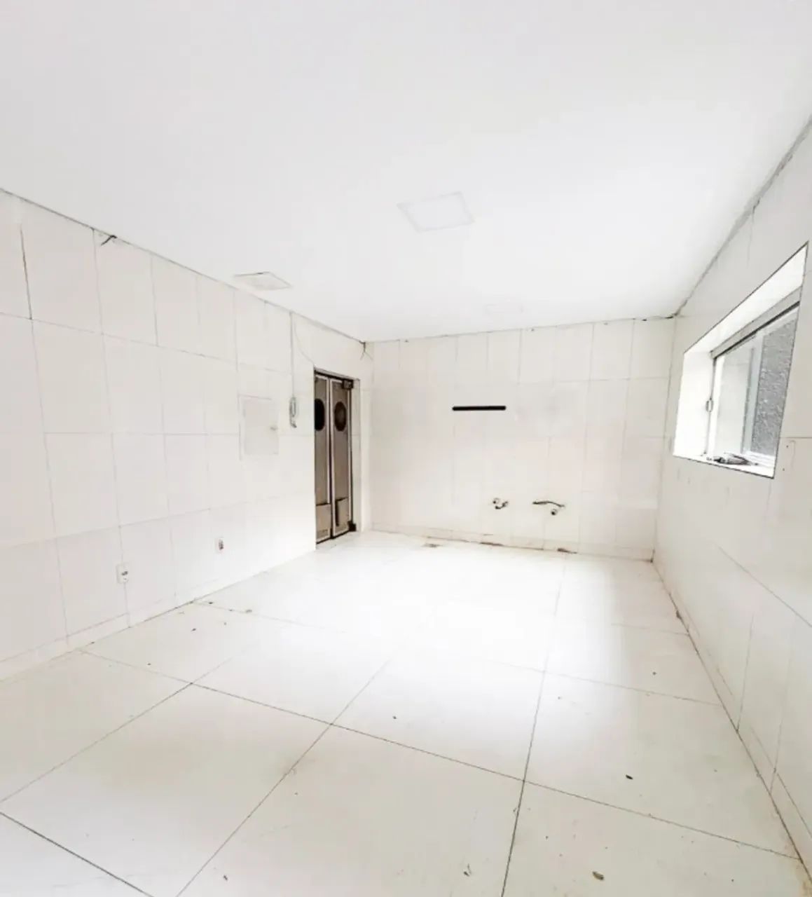 ALUGO AMPLO IMÓVEL COMERCIAL COM 370M²  - BAIRRO CAMPINA - Foto 5